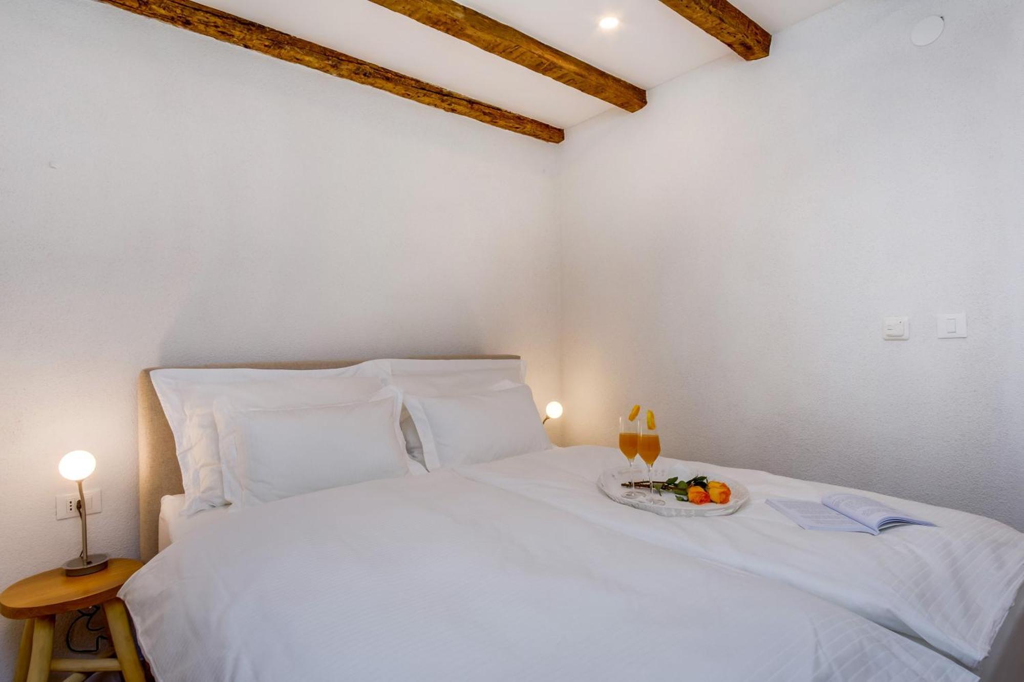 Casa Rustica Apartment Mali Losinj Bilik gambar