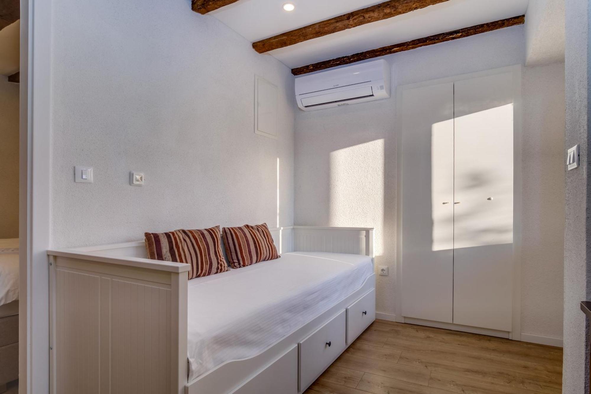 Casa Rustica Apartment Mali Losinj Luaran gambar